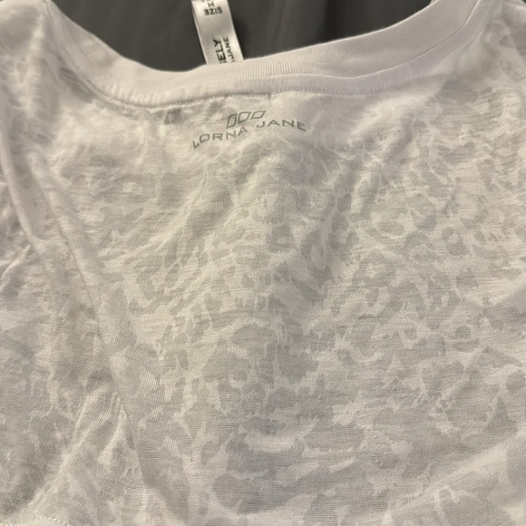 Lorna Jane Tank - Picture 3 of 4